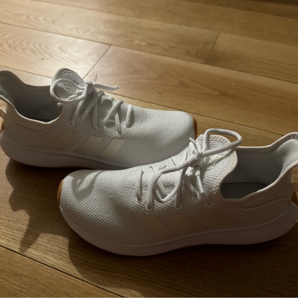 Size 8.5 white Adidas cloud foam sneakers - like new, worn only once.